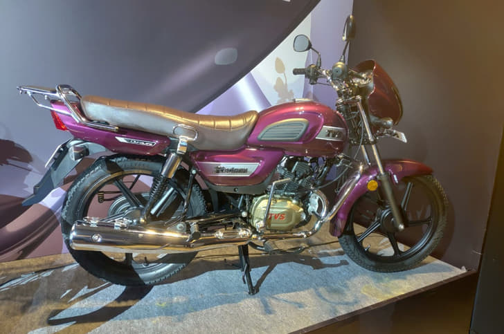 2018 TVS Radeon 110 image gallery