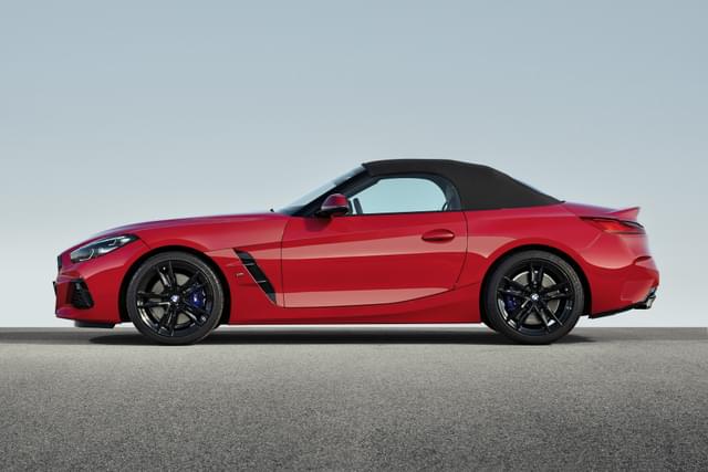 Alloy Wheels Image - 8401