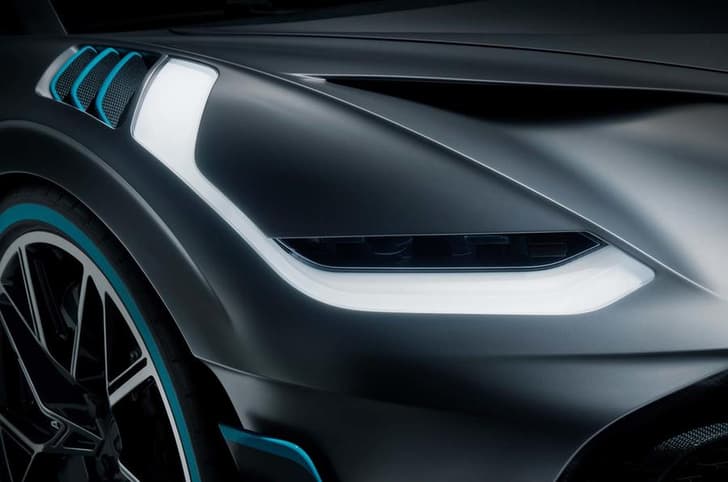 Bugatti Divo image gallery