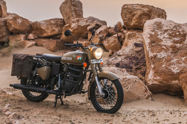 2018 Royal Enfield Classic Signals 350 ABS image gallery