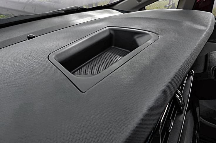 Big storage box on dash but not easy to access. Plastic quality on dash looks and feels quite rich too. Big storage box on dash but not easy to access. Plastic quality on dash looks and feels quite rich too.