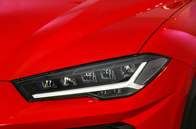 Headlight Image - 5224