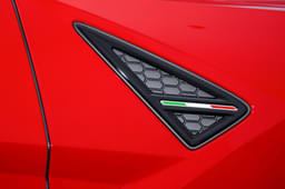 Lamborghini Urus Color Red