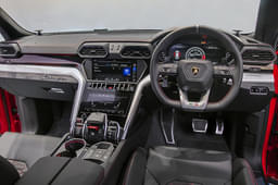 Lamborghini Urus Dashboard