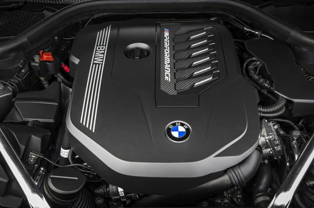 Closed Bonnet Image - 8317