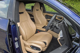 Lamborghini Urus Front Row Seats