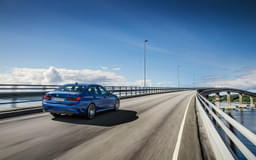Bmw 3 Series Front Right Three Quarter
