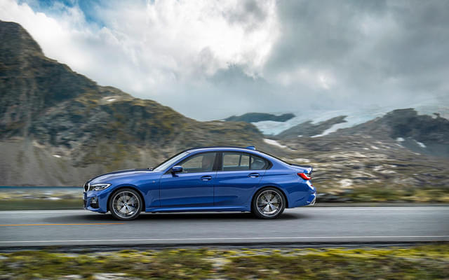 Alloy Wheels Image - 6813
