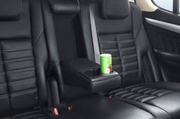 Isuzu Mu X Second Row Seats