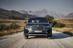 Bmw X7 Front View