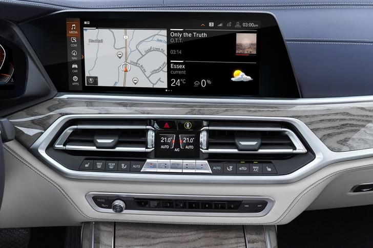 Bmw X7 Dashboard