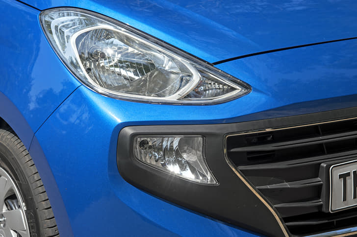 2018 Hyundai Santro image gallery