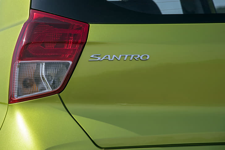 2018 Hyundai Santro image gallery