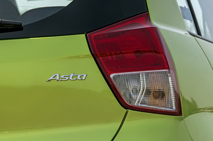 2018 Hyundai Santro image gallery