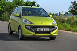 2018 Hyundai Santro image gallery