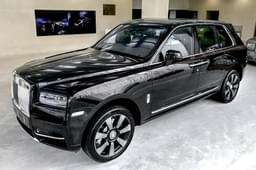 Rolls Royce Cullinan Front Left Three Quarter