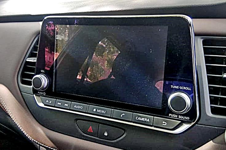 8.0-inch touchscreen infotainment screen doubles as display for the 360-degree camera. 8.0-inch touchscreen infotainment screen doubles as display for the 360-degree camera.