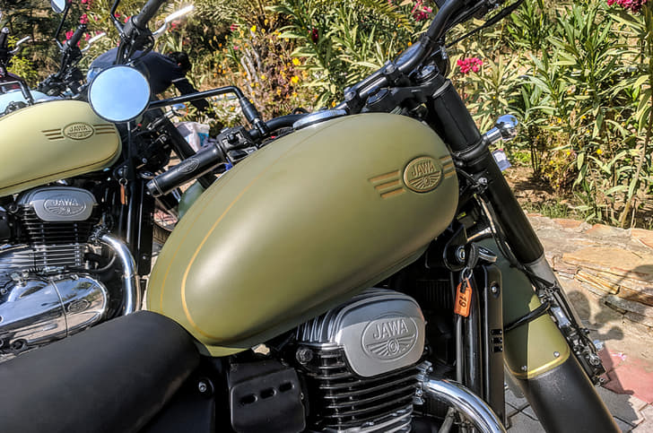 Jawa Forty Two image gallery