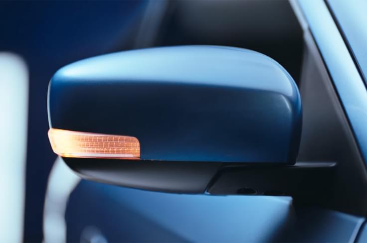 The top-spec Wagon R ZXi gets turn indicators embedded in the wing mirrors. The top-spec Wagon R ZXi gets turn indicators embedded in the wing mirrors.