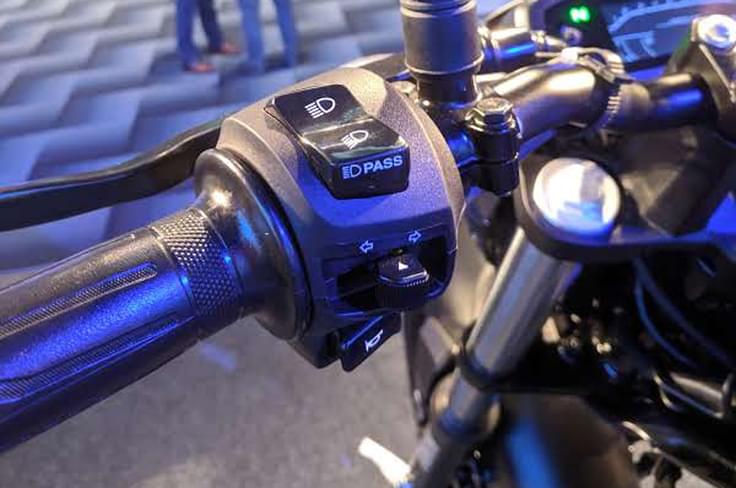 Switchgear similar to the one found the FZ25. Switchgear similar to the one found the FZ25.