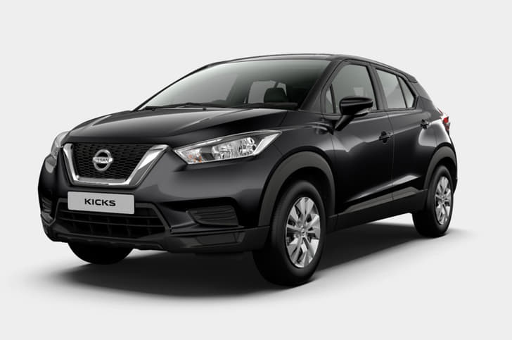 The base Kicks XL gets wheel covers for the 16-inch steel wheels.