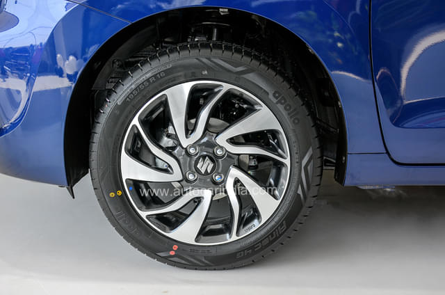 Alloy Wheels Image - 15174