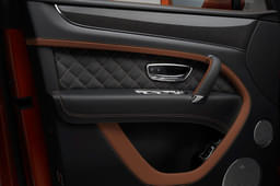 Bentley Bentayga Color Black