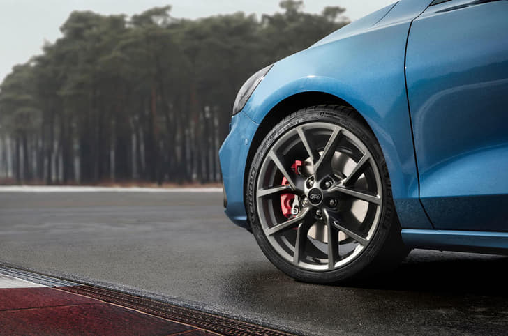 New 2019 Ford Focus ST image gallery