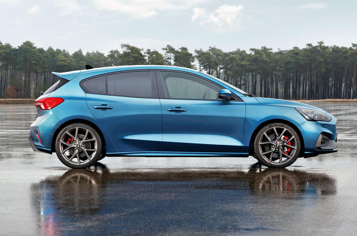 New 2019 Ford Focus ST image gallery