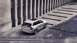 Volvo XC90 facelift image gallery