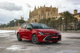New Toyota Corolla hatchback image gallery