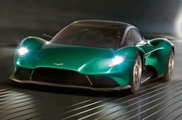Aston Martin Vanquish Front Left Three Quarter