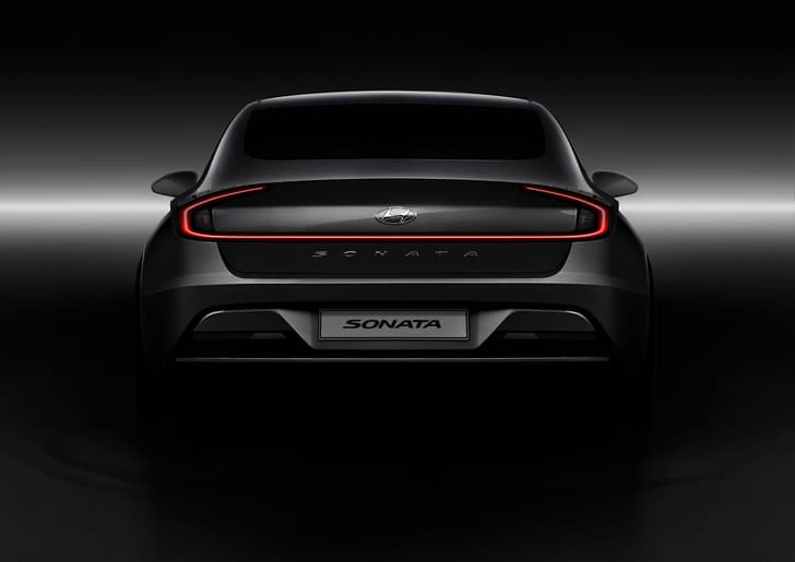 2020 Hyundai Sonata image gallery