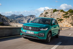 Volkswagen Taigun Front Right Three Quarter