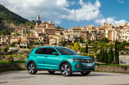 Volkswagen Taigun Front Right Three Quarter