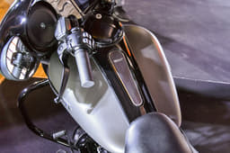 Harley-Davidson Street Glide Special tank