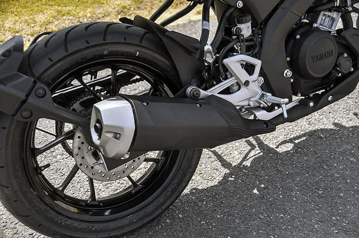 Yamaha MT-15 exhaust