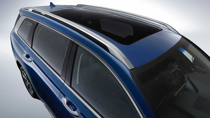 Hyundai Santa Fe (LWB) image gallery