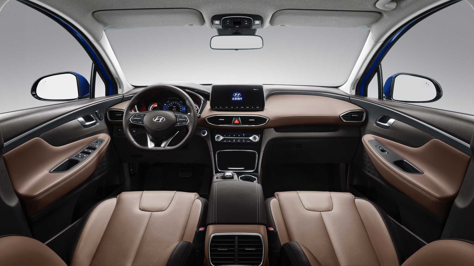 Hyundai Santa Fe (LWB) image gallery - Image 16
