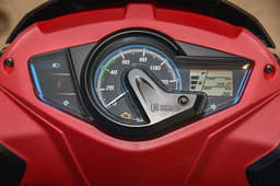 Speedo is a digi-analog combo.