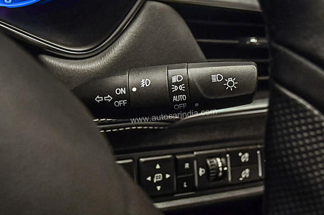 Door Controls Image - 2445