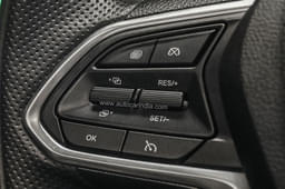 Mg Hector Steering Mounted Controls