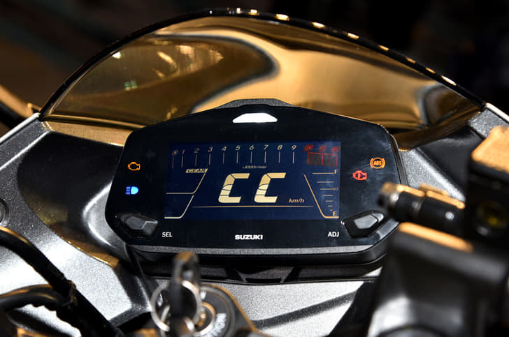 Fully-digital instrument cluster.