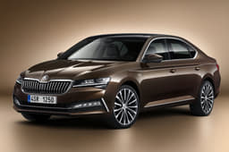 Skoda Superb facelift image gallery