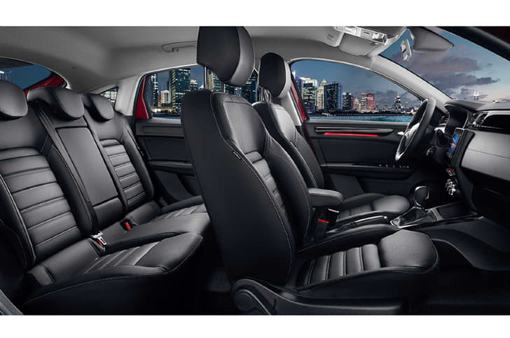 Renault Arkana image gallery