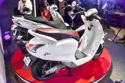 22 KYMCO iFlow electric scooter image gallery