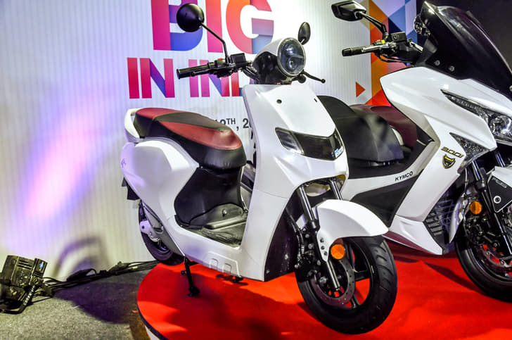 22 KYMCO iFlow electric scooter image gallery