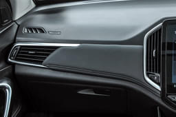 Mg Hector Dashboard