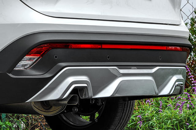 Rear View Image - 2416