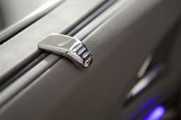 The tabs for the retractable blinds now sport a chrome finish. 